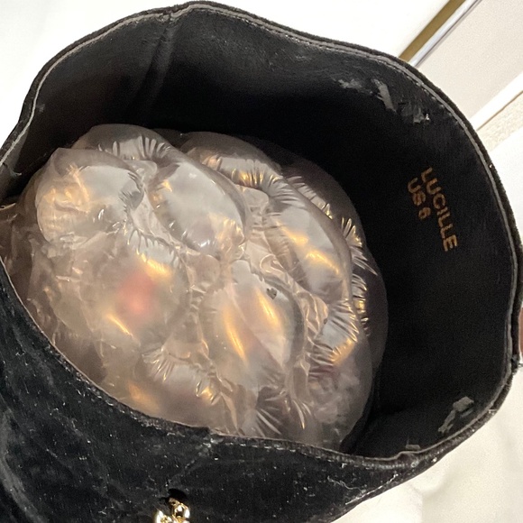 Black Scene Weaver Velvet Lucille Knee High Lace Up Boots Gold Chain Size 6 - Picture 10 of 16